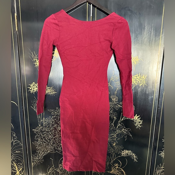 Dark red dress - Picture 1 of 2